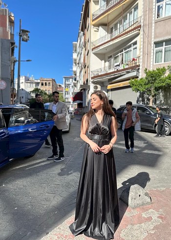 Siyah V Yaka Midi Kadın Elbise - Görsel 5