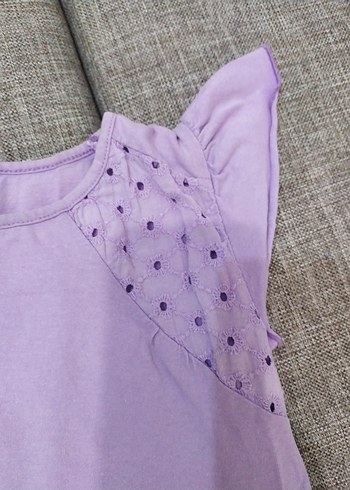 Kız Çocuk Mor Düğmeli Kısa Kollu Tişört - Görsel 3