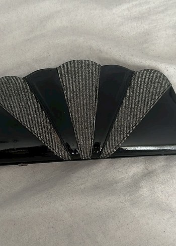 Beden Kadın Siyah Gri Pilili Yılan Desenli Clutch Çanta