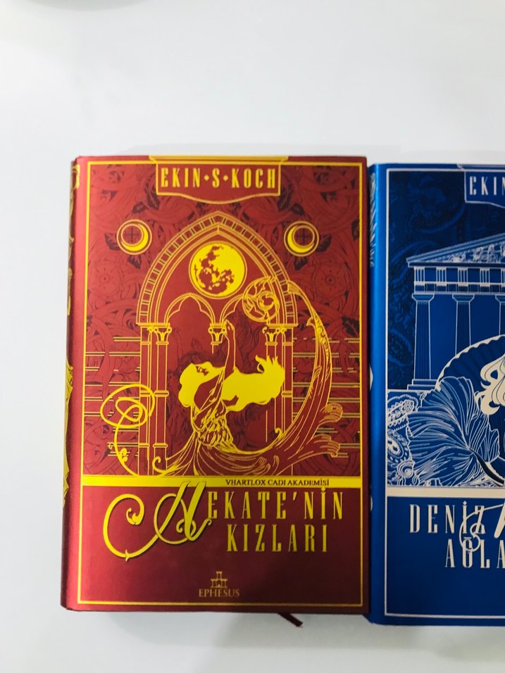 Hekatenin Kızları - Ekin S. Koch - Görsel 4