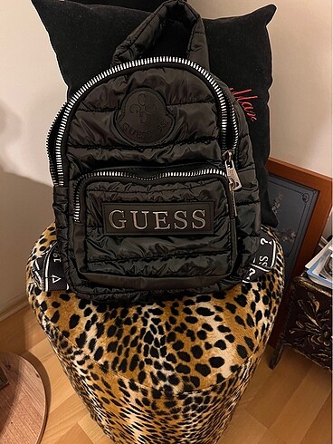 Guess Sırt çantası