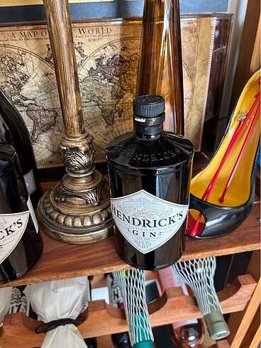  Beden Hendricks şişe