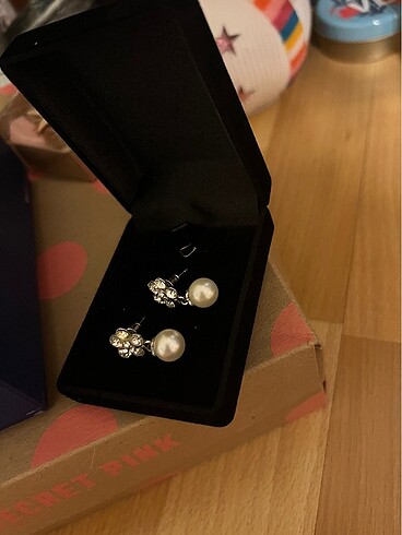 swarovski İncili küpe
