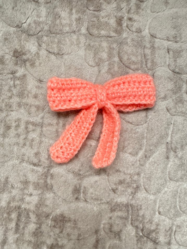 Örgü Kumaşlı fiyonk charm - Görsel 2