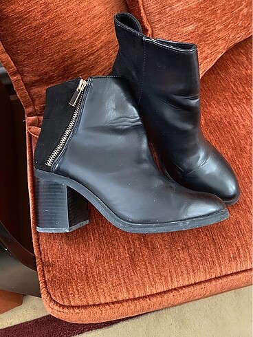 37 Beden Stradivarius bot