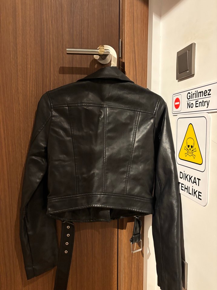 Stradivarius xs deri ceket - Görsel 5