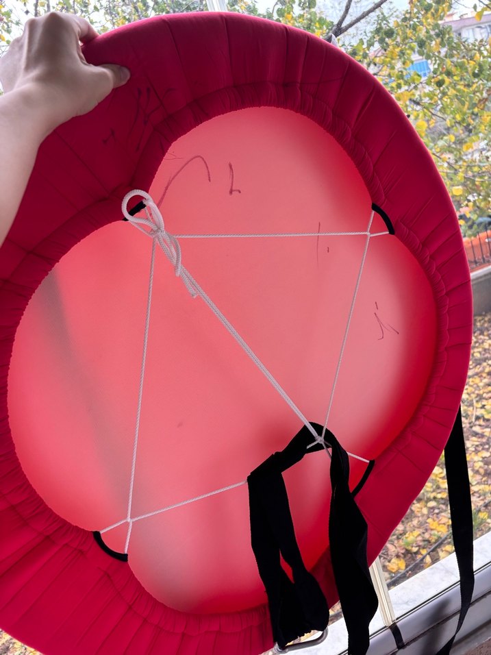 Koyu Kırmızı Bebek - Çocuk salıncağı - Görsel 3