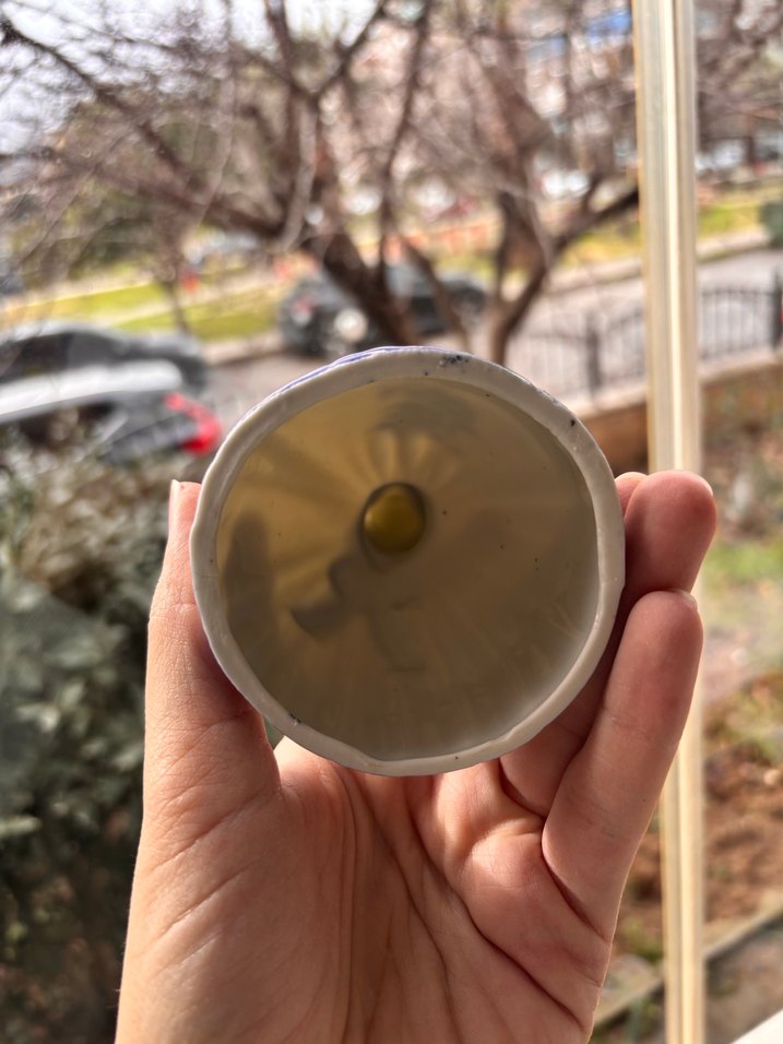 Mavi Desenli Geleneksel Kadın Figürin - Görsel 4