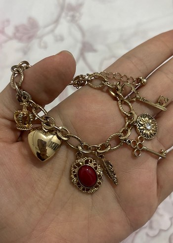 Guess Vintage Altin Charm Bileklik Guess