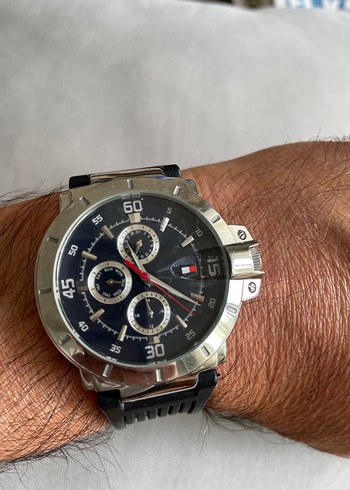 Tommy Hilfiger Saat