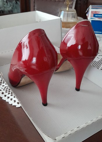 Parlak Kırmızı Stiletto Topuklu Kadın Ayakkabı - Görsel 3