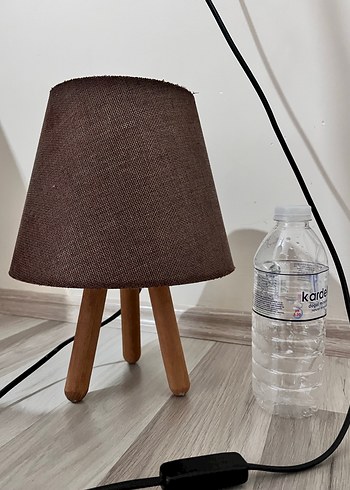 Ahşap Ayaklı Bej Kumaş Abajur - Görsel 3