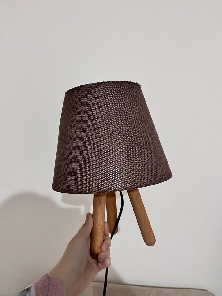 Ahşap Ayaklı Bej Kumaş Abajur - Görsel 2