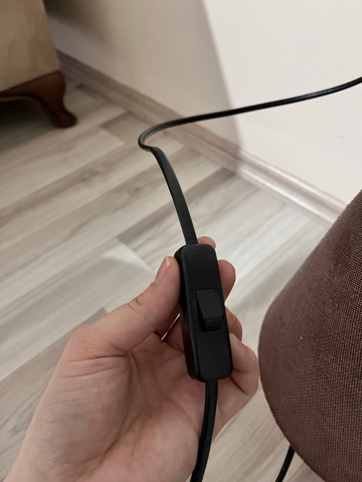 Ahşap Ayaklı Bej Kumaş Abajur - Görsel 4