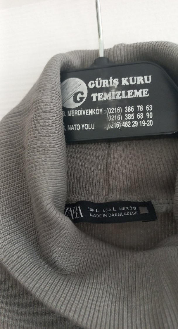 Gri Kısa Kollu Yüksek Yakalı Kadın tişört - Görsel 4