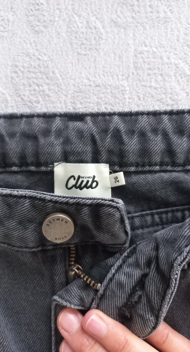 Gri Düğmeli Kadın Kot Pantolon - Görsel 2