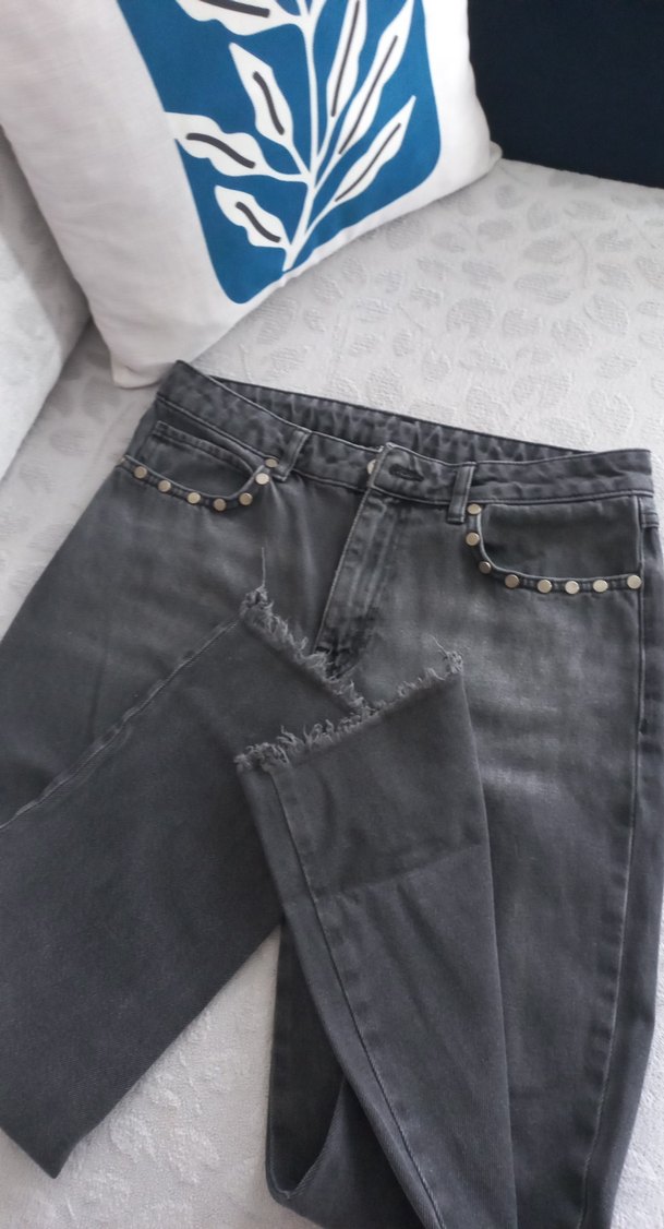 Gri Düğmeli Kadın Kot Pantolon - Görsel 3