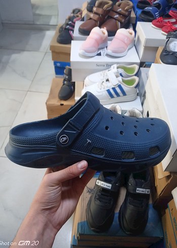 Mavi Erkek Terlik Velcro Bantlı
