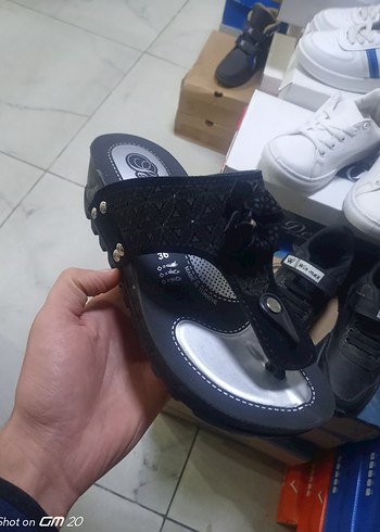Siyah Yılan Desenli Kemerli Kadın Terlik