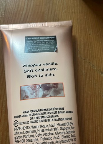 Victoria's Secret Bare Vanilla Vücut Losyonu 236 ml ORJİNAL ÜRÜN - Görsel 3