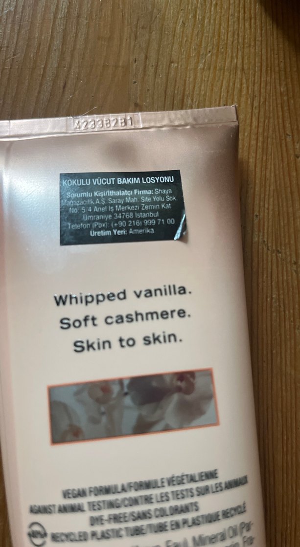 Victoria's Secret Bare Vanilla Vücut Losyonu 236 ml ORJİNAL ÜRÜN - Görsel 4