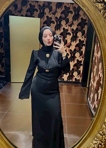 Uzun Siyah Gotik Kadın Elbise