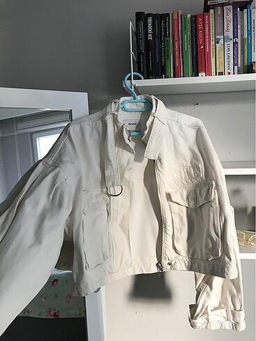 Bershka krem ceket