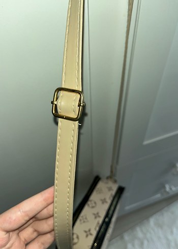 Bej Louis Vuitton Baskılı Çapraz Çanta - Görsel 6