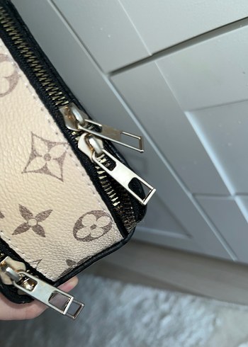 Bej Louis Vuitton Baskılı Çapraz Çanta - Görsel 7