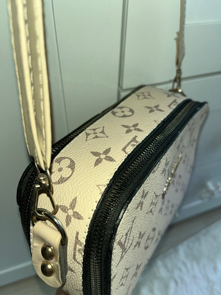 Bej Louis Vuitton Baskılı Çapraz Çanta - Görsel 5