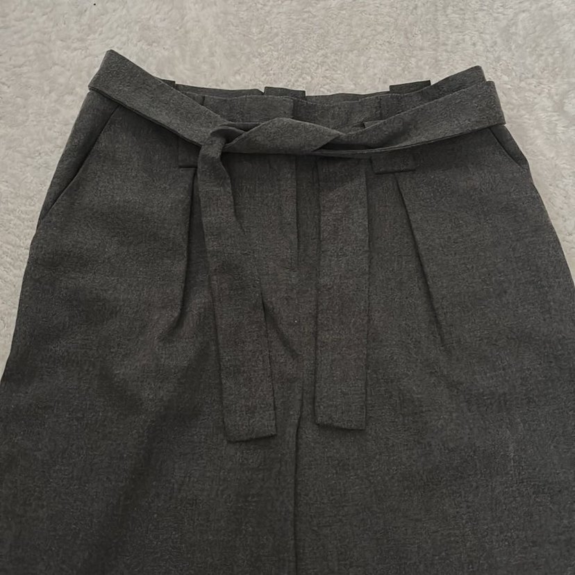 Gri Kemerli Kadın Kumaş Pantolon - Görsel 3