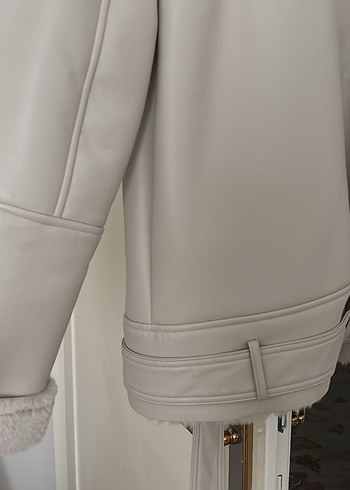 Stradivarius Bej Deri Kadın Ceket Kürklü Yakalı - Görsel 6