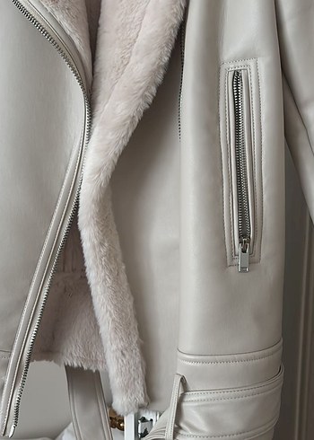 Stradivarius Bej Deri Kadın Ceket Kürklü Yakalı - Görsel 3