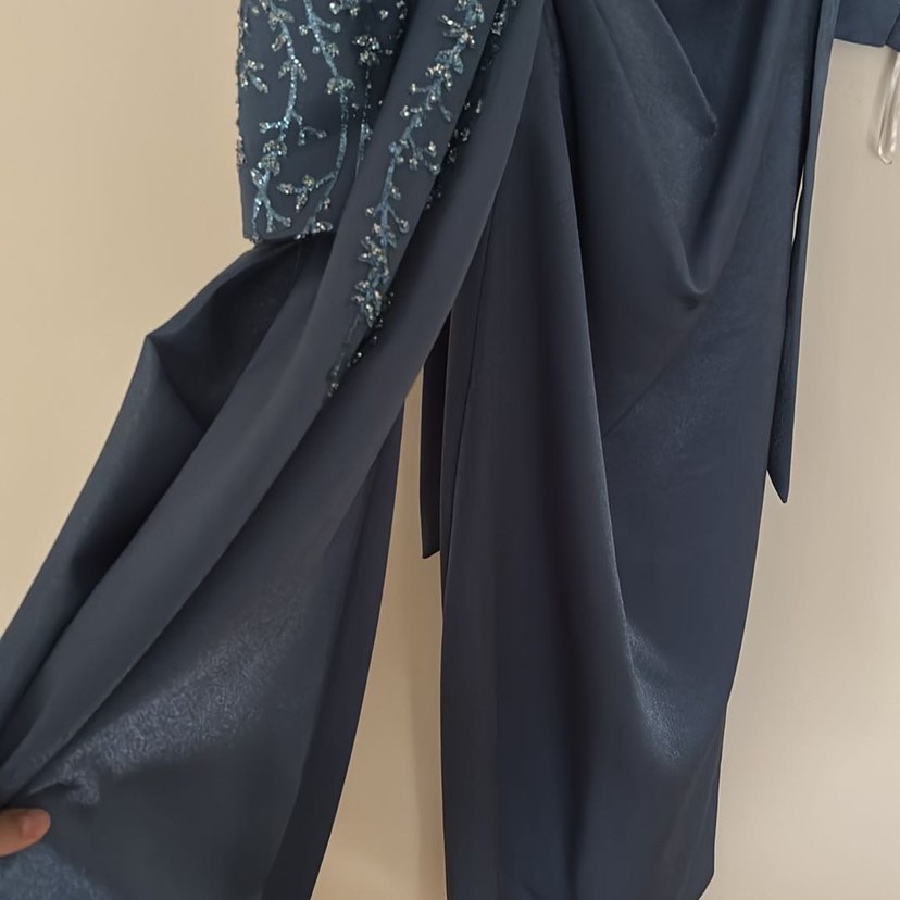 Nakışlı Uzun Kollu Mavi Drapeli Abiye Elbise - Görsel 3