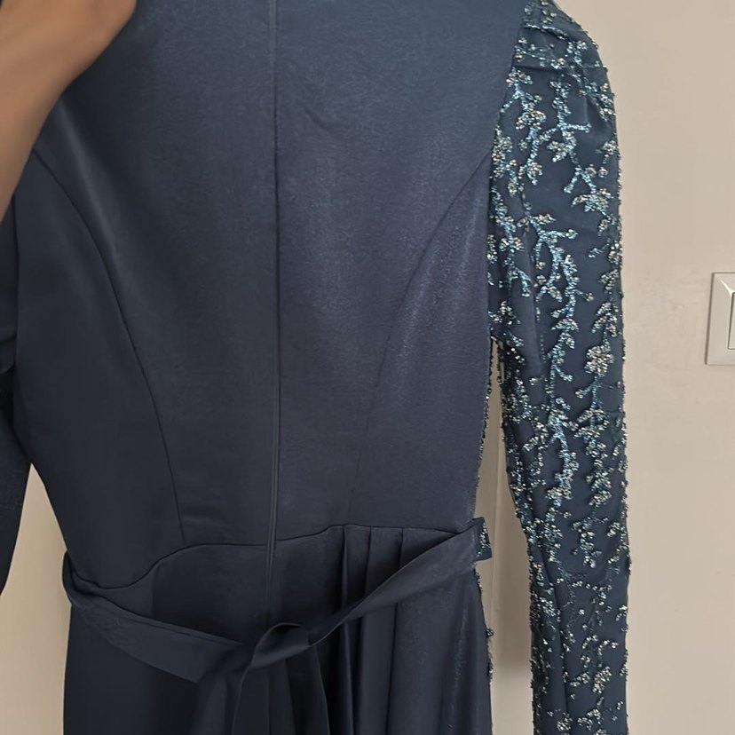 Nakışlı Uzun Kollu Mavi Drapeli Abiye Elbise - Görsel 4