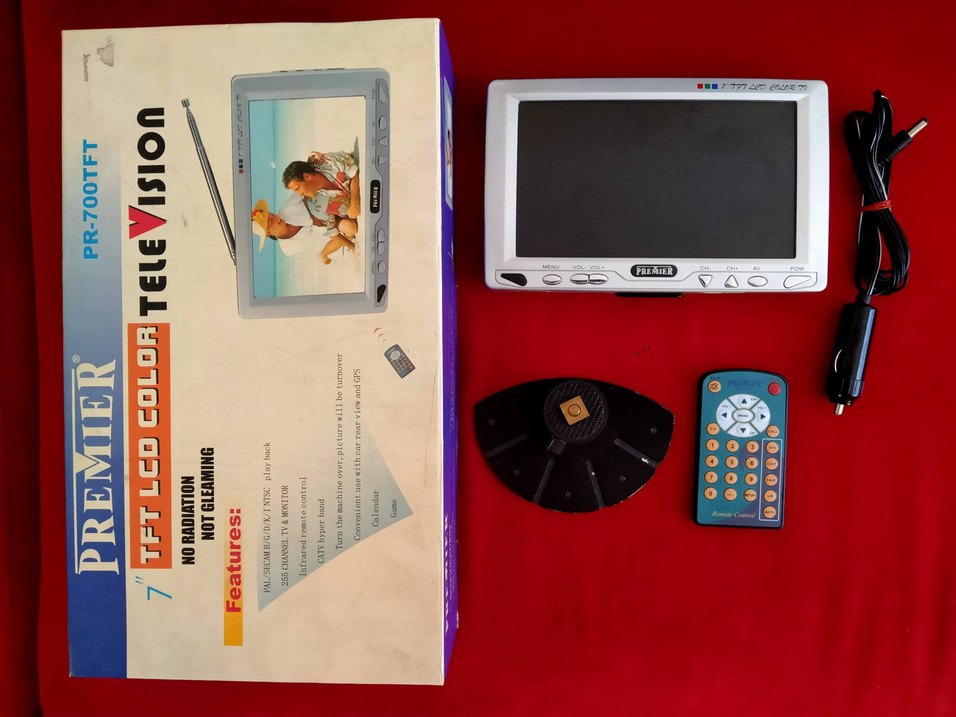 Premier PR-700T Beyaz LCD Monitör TV Gösterici - Görsel 3