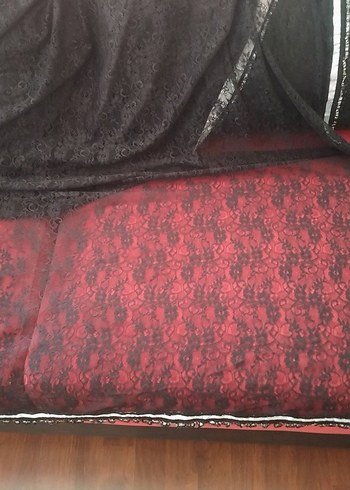 Nakışlı Siyah Masa Örtü ve Servis Takımı - Görsel 3