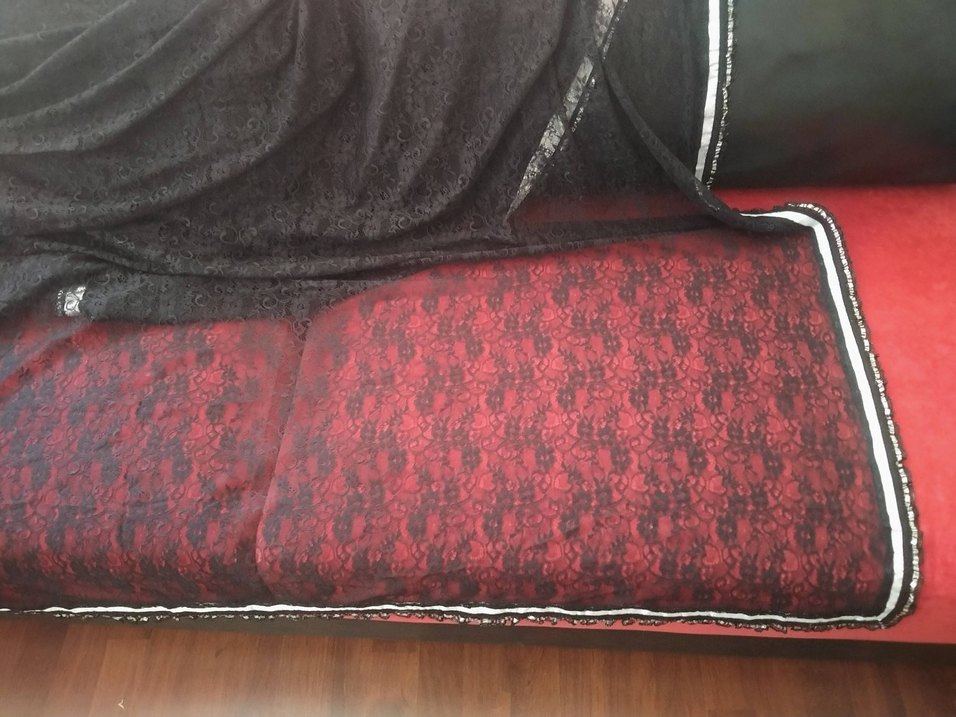 Nakışlı Siyah Masa Örtü ve Servis Takımı - Görsel 3