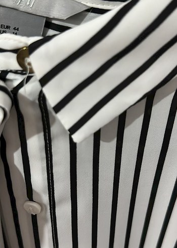 H&M Düğmeli Çizgili Kadın Gömlek