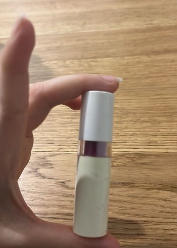 Avon Parlak Beyaz Ruj