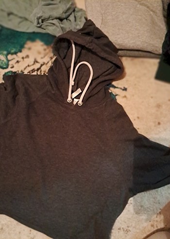 Gri Kapüşonlu Salaş Sweatshirt