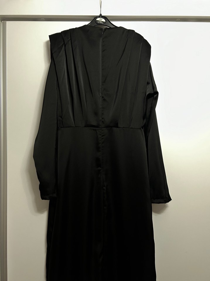 Siyah Drapeli Uzun Kadın Elbise - Görsel 2