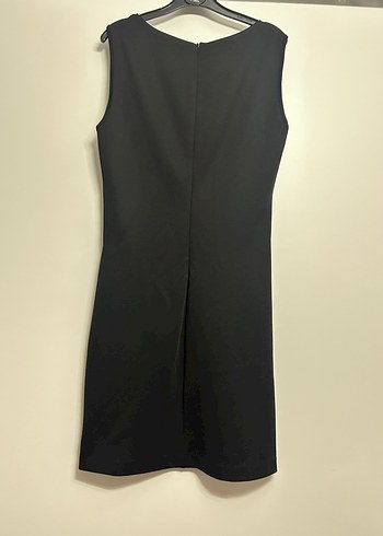 Siyah Parlak V Yaka Midi Elbise - Görsel 3