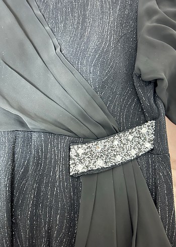 Siyah Drapeli Uzun Kadın simli Abiye Elbise - Görsel 4