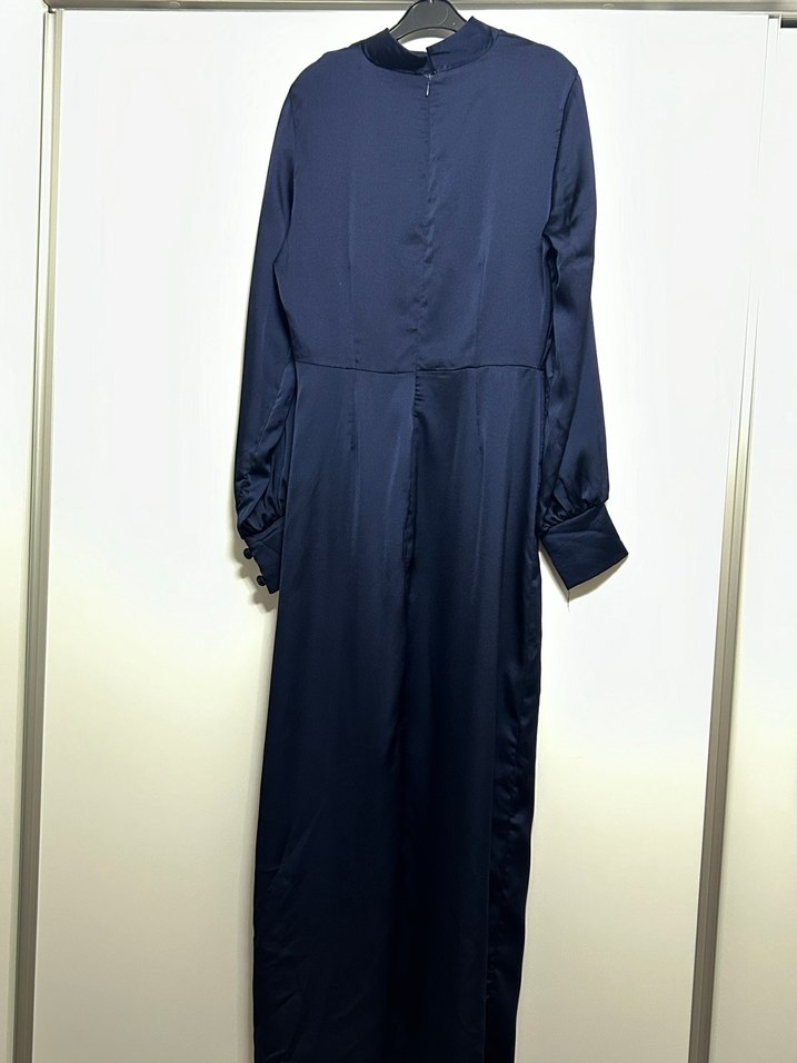 Uzun Lacivert Saten Elbise - Görsel 4