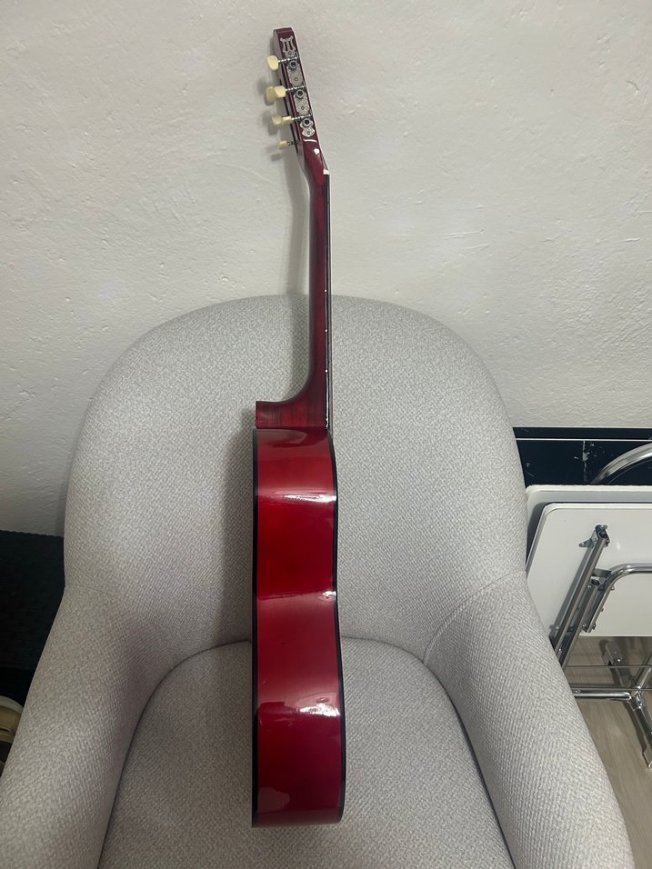 Kırmızı Klasik Gitar - Görsel 3