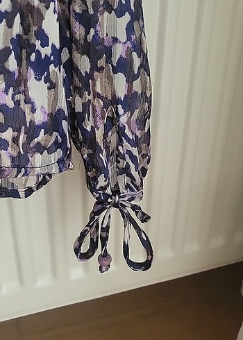 ipekli Pliseli V Yaka Uzun Kollu Bluz - Görsel 2