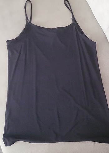 Siyah V Yakalı İnce Askılı Saten Kadın Atlet - Görsel 5