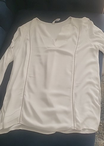 V Yaka Beyaz Kadın Gömlek - Görsel 3