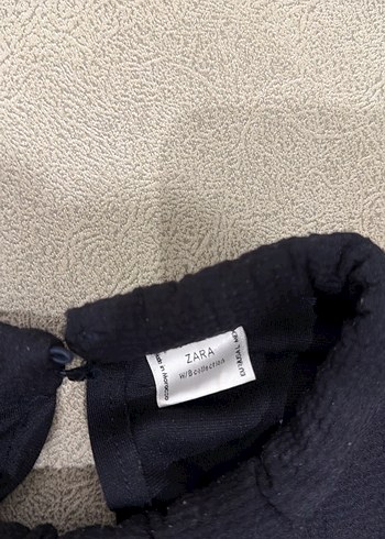 Kadın Lacivert Yüksek Yakalı Kolsuz Triko Bluz - Görsel 3